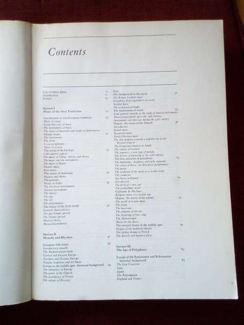 Larousse Encyclopedia of Music. Editor: Geoffrey Hindley. Reprint 1974. S/C. 576 pp.