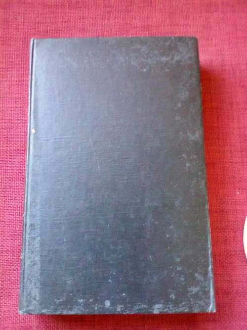 A Hundred Years of Archeology by Glyn E Daniel. 1st 1950. H/C. 344 pp.