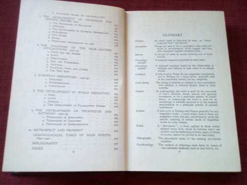 A Hundred Years of Archeology by Glyn E Daniel. 1st 1950. H/C. 344 pp.