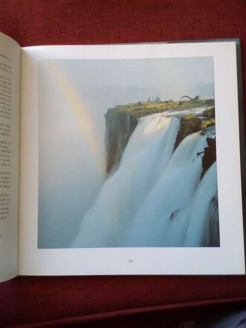 African Thunder: The Victoria Falls by Jan and Fiona Teede. Reprint 1994. Large format. 143 pp.