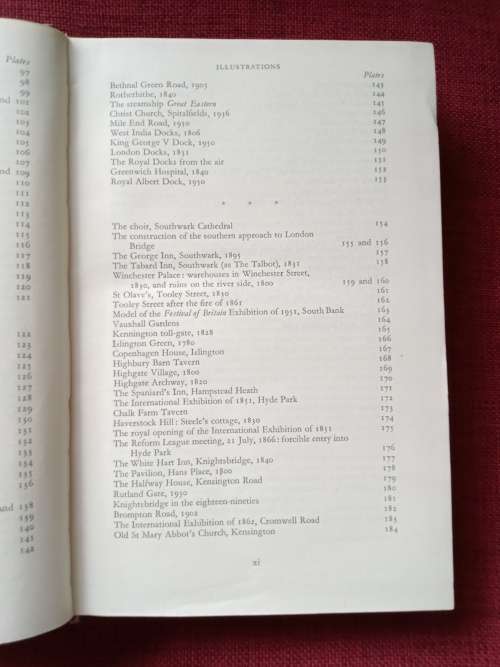 The Face of London by Harold P Clunn. 1956. H/C no jacket. Over 200 b/w illustrations. 628 pp.
