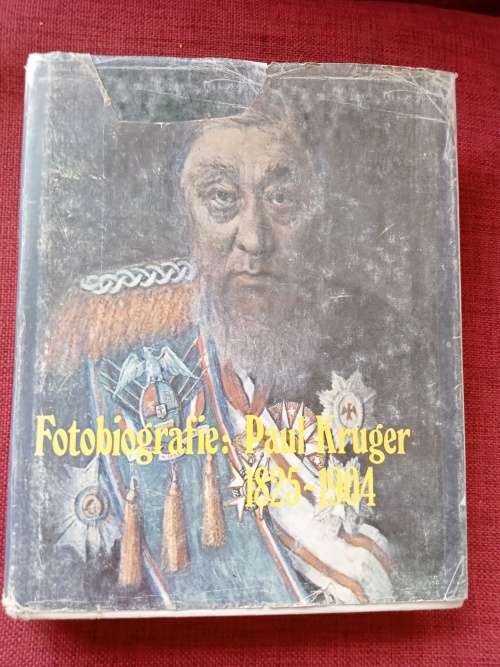 Fotobiografie: Paul Kruger 1825-1904. Eerste uitgawe 1973. H/B. Groot formaat. 229 pp.
