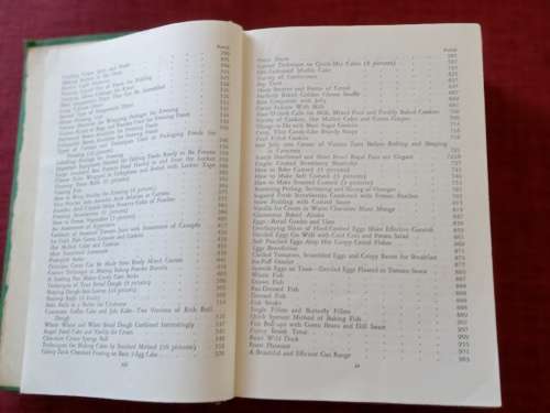 Meta Given´s Modern Encyclopedia of Cooking. 1953. H/C. 1702 pp.