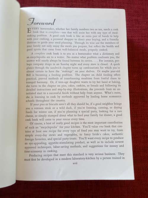 Meta Given´s Modern Encyclopedia of Cooking. 1953. H/C. 1702 pp.