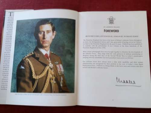 Paras: An Illustrated History of Britain´s Airborne Forces by David Reynolds. 1st 1998. H/C. 261 pp.