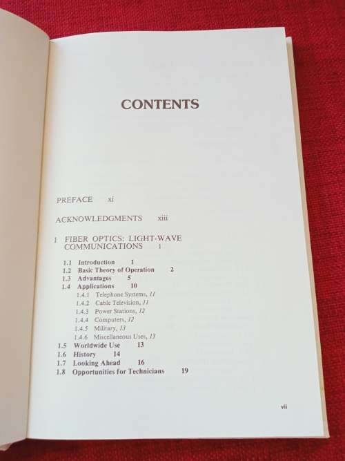 Fiber Optics by Edward Lacy. 1st ed 1982. H/C. As new. 222 pp.