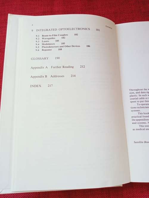 Fiber Optics by Edward Lacy. 1st ed 1982. H/C. As new. 222 pp.