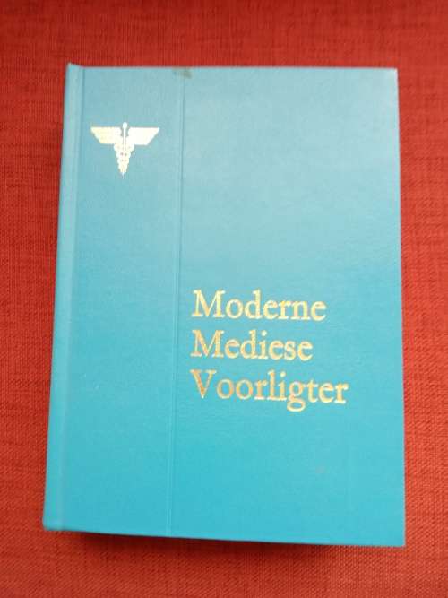 Moderne Mediese Voorligter deur dr CR Anderson. In Afrikaans vertaal. Groot formaat. H/B. 522 pp.