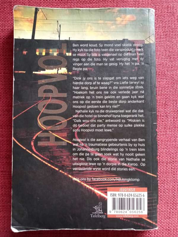 Hoopvol deur Derick van der Walt. Eerste uitgawe 2012. Sagteband. 240 pp.