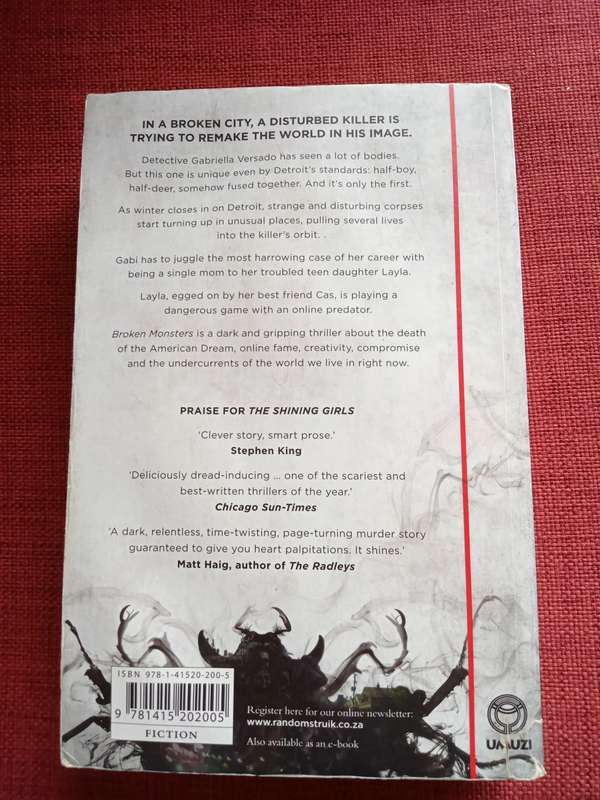Broken Monsters by Lauren Beukes. First edition 2014. Softcover. 441 pp.