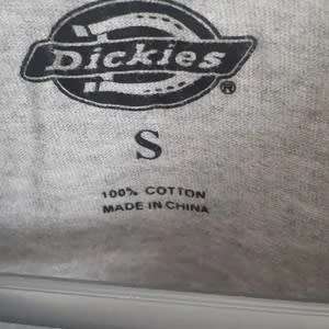 Dickies grey T Shirt Size Mens small boys tshirt brand logo