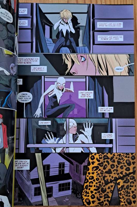 Marvel Comics Spider-Gwen Graphic Novel #1 rare collectable