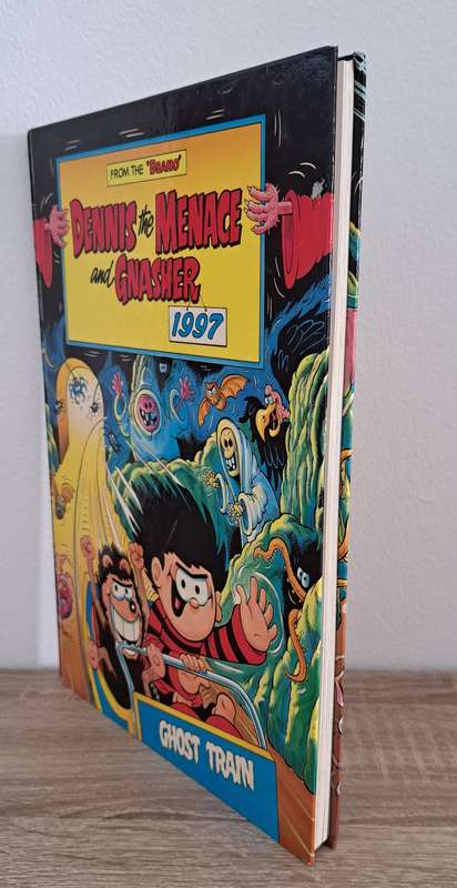 Dennis The Menace & Gnasher 1997 Annual cartoon comic book retro old vintage collectable