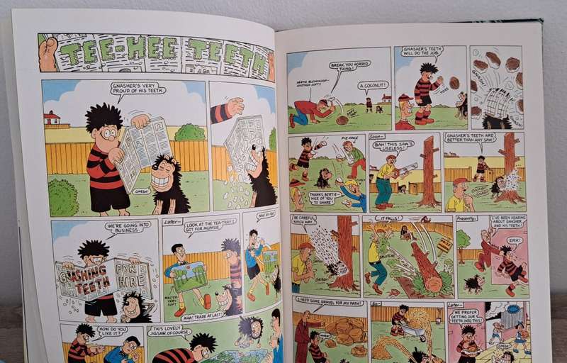 Dennis The Menace & Gnasher 1997 Annual cartoon comic book retro old vintage collectable