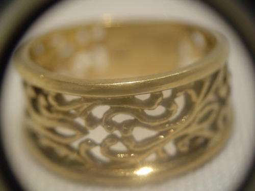 9 ct Gold Ring