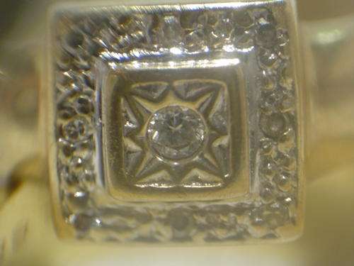 9 ct Gold Ring with Diamonds