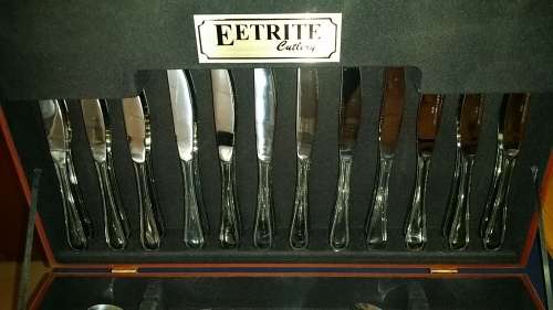 112 piece cutlery set in wooden canteen bead design (AS NEW)