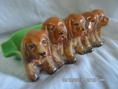 TOO GORGEOUS. BESWICK NOVELTY ASHTRAY.