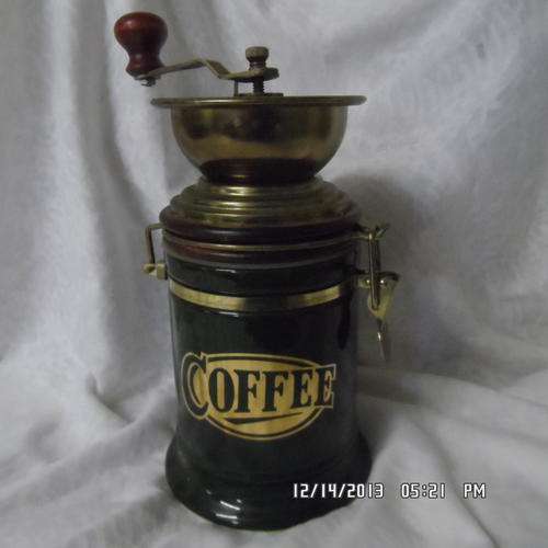 AUTHENTIC VINTAGE LONDON POTTERY COFFEE GRINDER