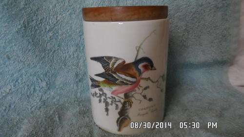 PORTMEIRION 'BIRDS OF BRITAIN' BY E.DONOVAN STORAGE JAR