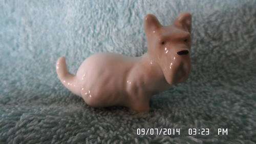 LOMONOSOV SOVIET ERA PORCELAIN SCOTTY TYPE DOG.