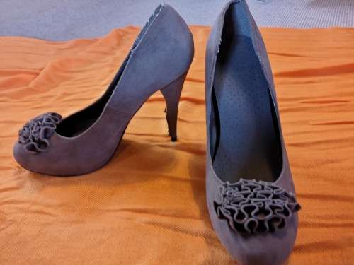 Gorgeous Rage grey suede heels with ruffle detail size 7