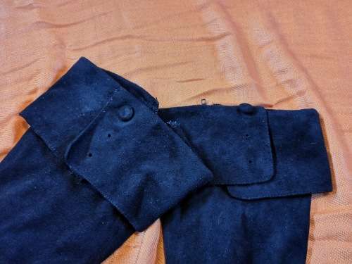 Gorgeous black knee-high suede boots size 7