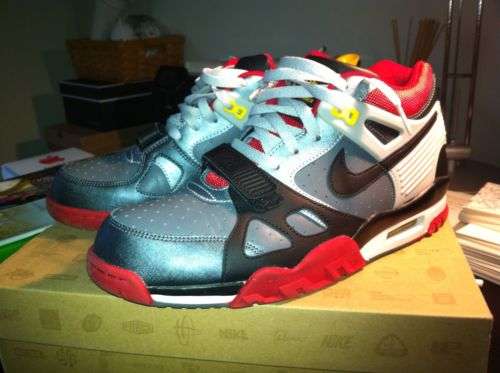 Boys Nike sneakers / takkies