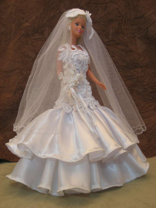 Floral Tulip wedding dress with long bodice on Barbie