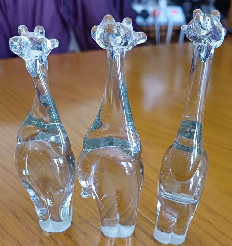 3 Ngwenya Glass Giraffes