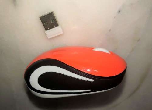 Small 2.4GHz Wireless Cordless Optical Mouse USB Receiver for PC Laptop