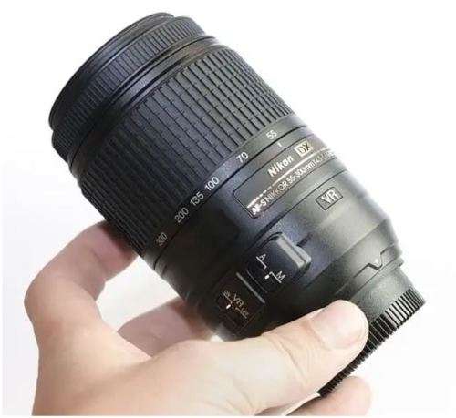 Nikon AF-S 55-300mm f/4.5-5.6G ED DX VR LENS