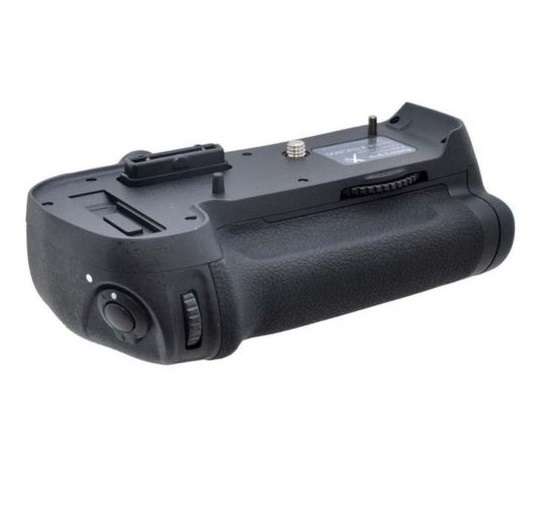 Generic Battery Grip For Nikon D800 DSLR Camera (MB-D12)