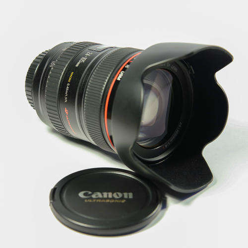 CANON EF 24-105mm F4L IS USM IMAGE STABILIZER ULTRASONIC ZOOM Lens for CANON Digital SLR Cameras