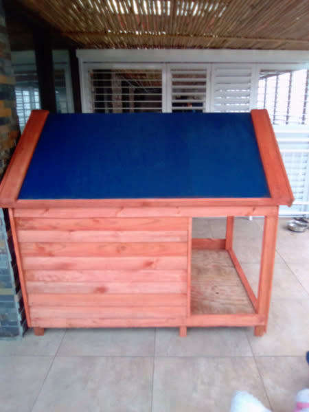 Extra Large Waterproof Dog Kennel