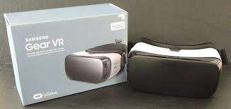 Samsung Galaxy S7 Edge, Silver Titanium + Samsung Gear VR | Pre-Loved, Local Stock, Warranty