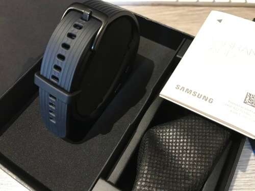Samsung Gear Fit 2 Pro - GPS / HRM  (Local Stock-Open Box) SM-R365