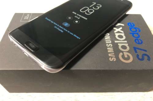 Samsung Galaxy S7 Edge (Local Stock-Warranty) + GIFT