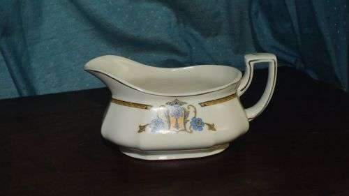 WH Grindley & Co. IVORY Made in England - Ceramic Porcelain Serving Bowls with Lids, Plates & Jug