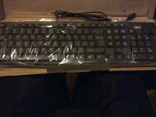 Nextek Black PS2 107 Key Keyboard Brand New