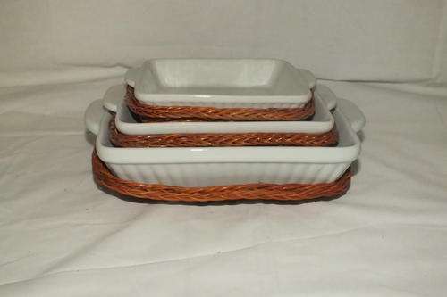 Set of 3 Ceramic Dishes in Wicker Baskets