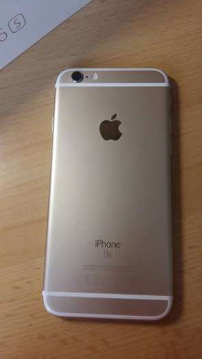 iphone 6s 16gb gold **excellent condition**