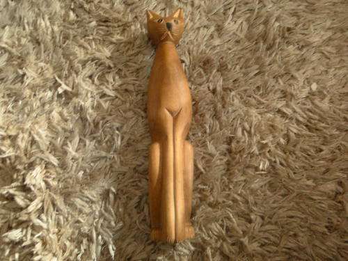 Wooden cat