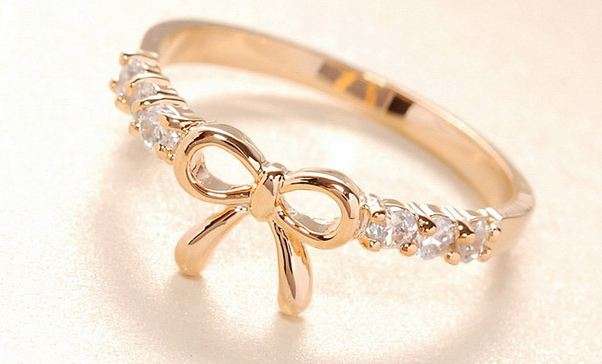 Bow Love Ring - R1 Auction