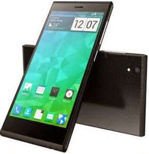 ZTE SMART PHONE .BOXED.USED 2 WEEKS.ZTE FLIP COVER.5 INCH DISPLAY.8 MP CAMERA.IMMACULATE!