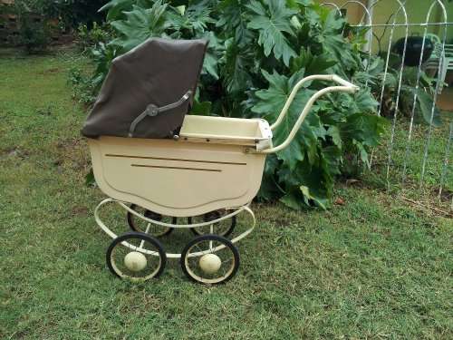 Vintage doll's pram