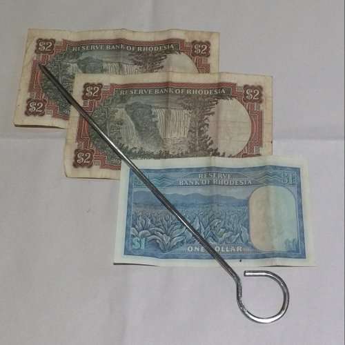 Reserve Bank of Rhodesia One and Two Dollar notes