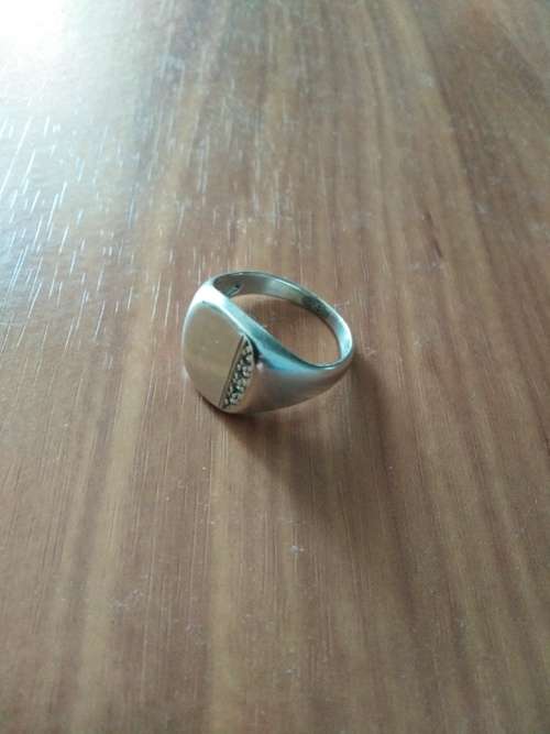 Sterling Silver Signet Ring with 3 Cubic Zirconias. BARGAIN!