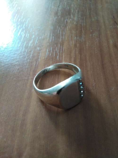 Sterling Silver Signet Ring with 3 Cubic Zirconias. BARGAIN!