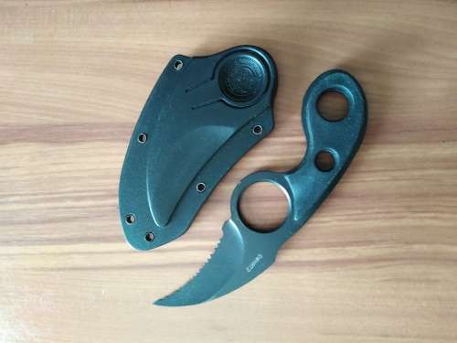 Smith & Wesson Kneck knife HRT2